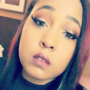 Meet your Posher, Crystal